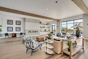 Upscale 2BR w Pool Gym Near Hill AFB