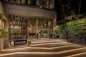 Houze Stay & Residences by AVA