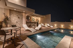 Houze Stay & Residences by AVA