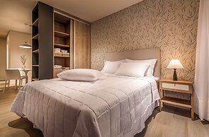 Houze Stay & Residences by AVA