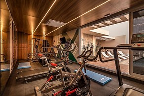 Houze Stay & Residences by AVA