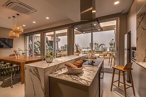 Houze Stay & Residences by AVA