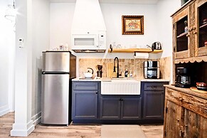 Rustic Studio Rain Shower 3min-asian Dist