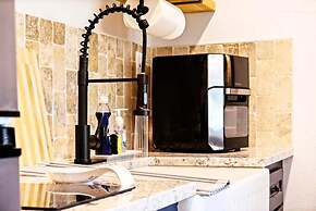 Rustic Studio Rain Shower 3min-asian Dist