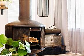 Rustic Studio Rain Shower 3min-asian Dist