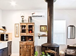 Rustic Studio Rain Shower 3min-asian Dist