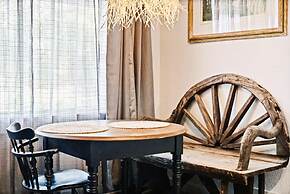 Rustic Studio Rain Shower 3min-asian Dist