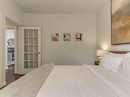 2BR Stylish Retreat in Midtown
