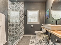 2BR Stylish Retreat in Midtown