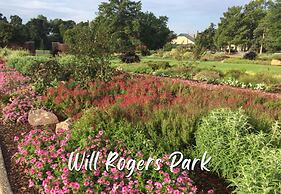 3-story 6-bedroom 4 Bathrooms 3min-asian Dist