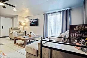 3-story 6-bedroom 4 Bathrooms 3min-asian Dist