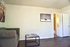 Cozy Home- Zoos Museums Fun Step From Your Door