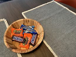 Bright Trendy Studio 9min to Asia District