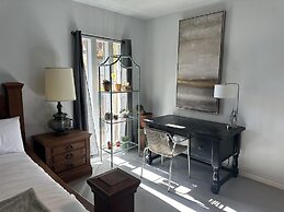 Bright Trendy Studio 9min to Asia District