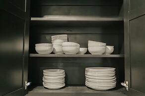 Cozy 6BR Home Near Plaza Dist -sleeps 15