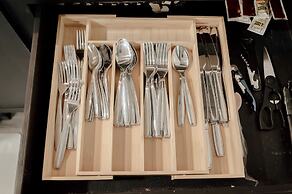 Cozy 6BR Home Near Plaza Dist -sleeps 15