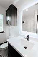 Cozy 6BR Home Near Plaza Dist -sleeps 15