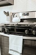 Cozy 6BR Home Near Plaza Dist -sleeps 15