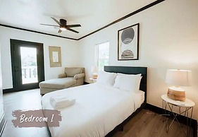 Cozy 6BR Home Near Plaza Dist -sleeps 15