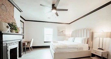 Cozy 6BR Home Near Plaza Dist -sleeps 15