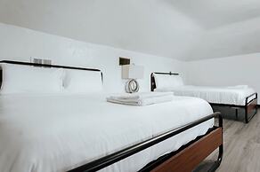 Cozy 6BR Home Near Plaza Dist -sleeps 15