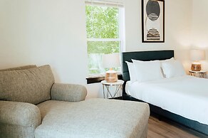 Cozy 6BR Home Near Plaza Dist -sleeps 15