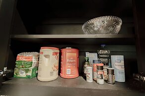 Cozy 6BR Home Near Plaza Dist -sleeps 15