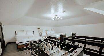 Cozy 6BR Home Near Plaza Dist -sleeps 15