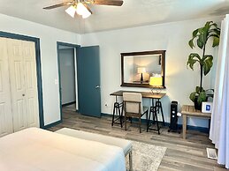 Comfy House With Fenced Yard I Step to Plaza Dist