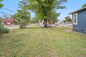 Comfy House With Fenced Yard I Step to Plaza Dist