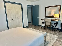 Comfy House With Fenced Yard I Step to Plaza Dist