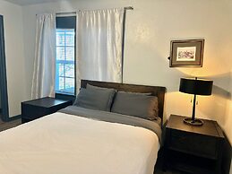 Comfy House With Fenced Yard I Step to Plaza Dist