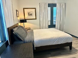 Comfy House With Fenced Yard I Step to Plaza Dist