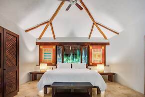 The Explorean Kohunlich