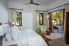 Casa de las Risas in Palmilla