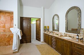 Casa de las Risas in Palmilla