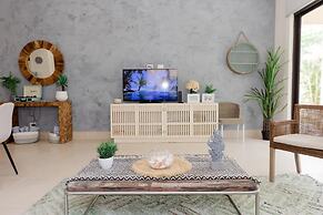 The Spacious Condo by Acomodo