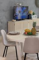 The Spacious Condo by Acomodo