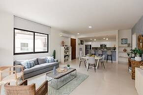 The Spacious Condo by Acomodo