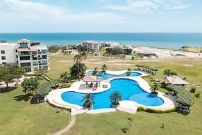 The Spacious Condo by Acomodo