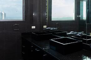 The Acomodo Penthouse Costa del Este