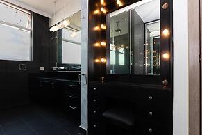 The Acomodo Penthouse Costa del Este