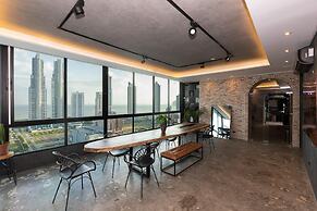 The Acomodo Penthouse Costa del Este