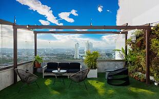 The Acomodo Penthouse Costa del Este