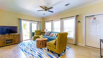 8 Waterfront 4 Bed 3 Bath Pool Home w Free Dock