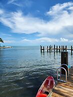 8 Waterfront 4 Bed 3 Bath Pool Home w Free Dock