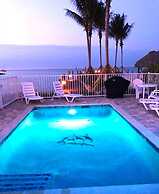 8 Waterfront 4 Bed 3 Bath Pool Home w Free Dock