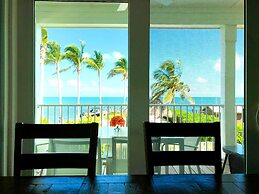 8 Waterfront 4 Bed 3 Bath Pool Home w Free Dock