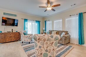 4 Beautiful 4 Bed 3 Bath Pool Home w Free Dock