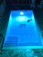 1 Beautiful 4 Bed 3 Bath Pool Home w Free Dock